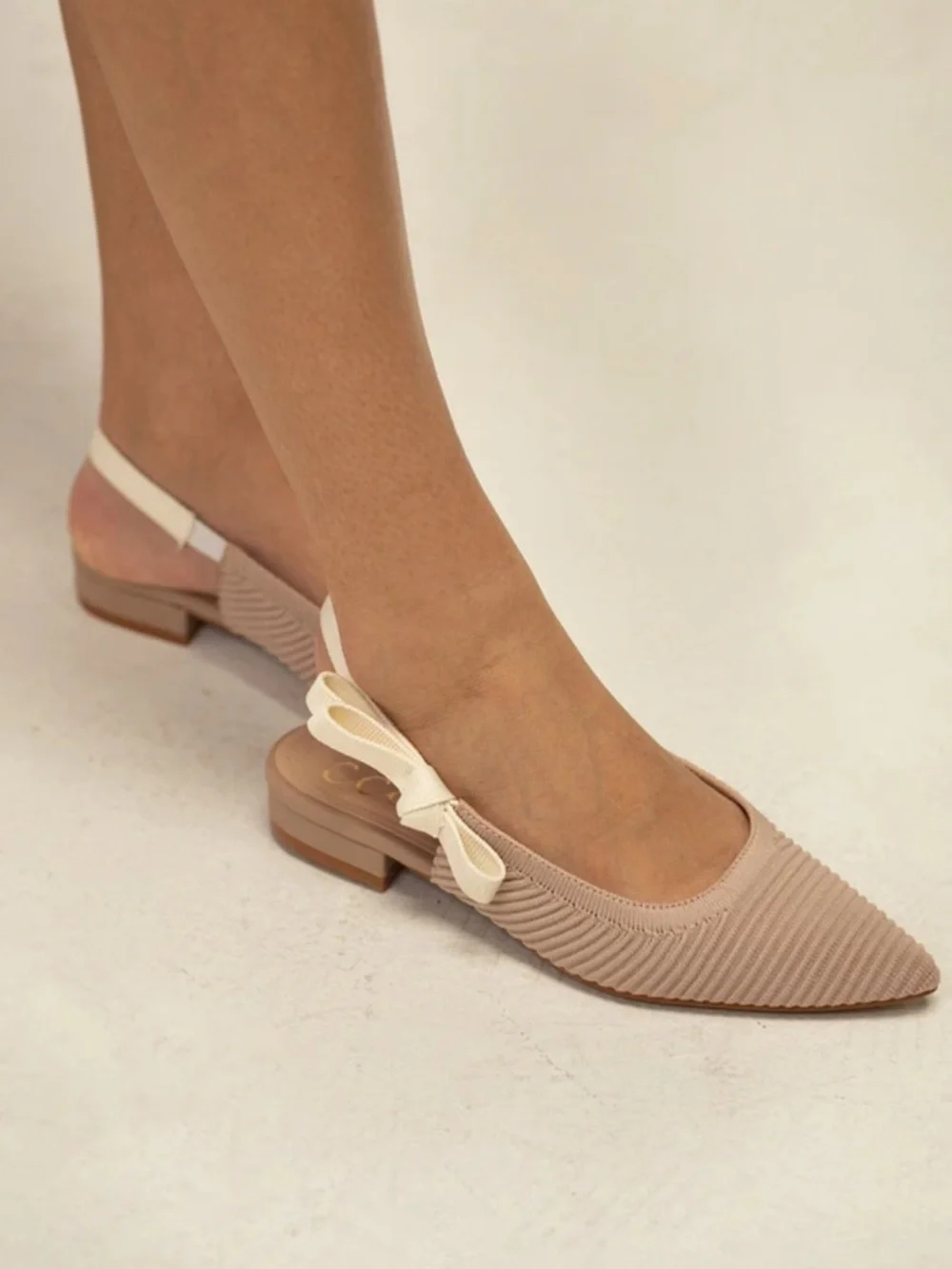 NWT CCOCCI pointed toe flats bow sandals serenity 5.5 textured dainty coquette